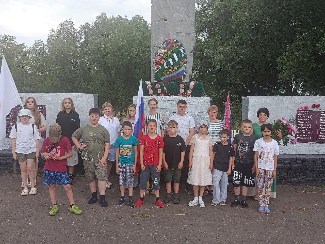 11 день: Память сильнее времени: митинг-реквием и акция &amp;quot;Никто не забыт, ничто не забыто&amp;quot;.