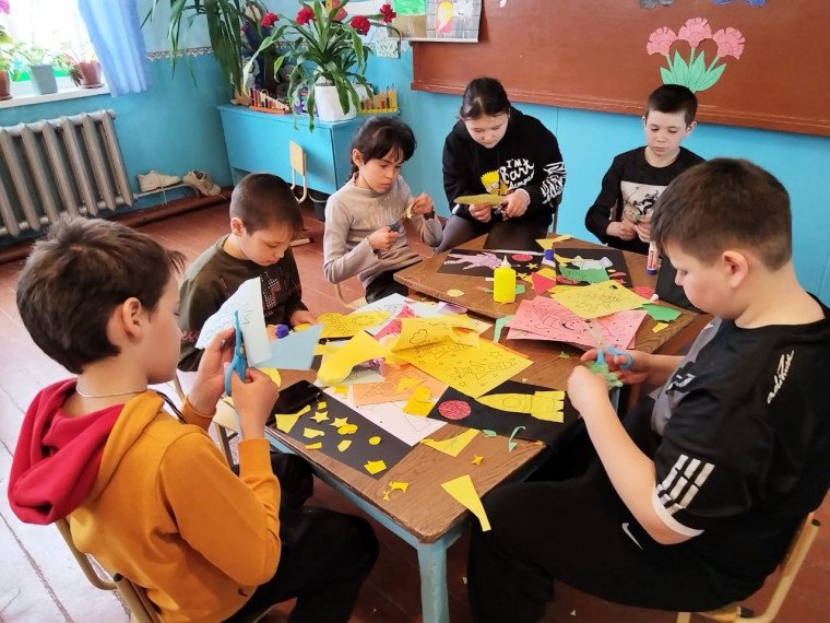 Космический урок по ИЗО.